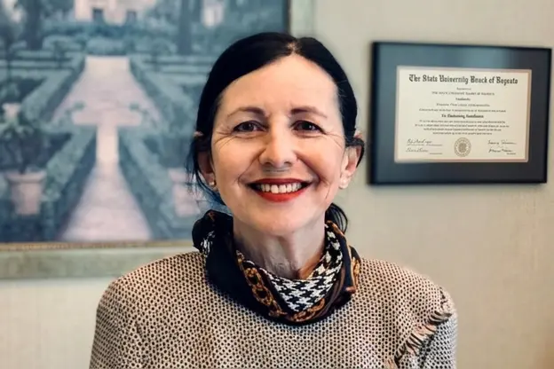 Photo of the speaker.